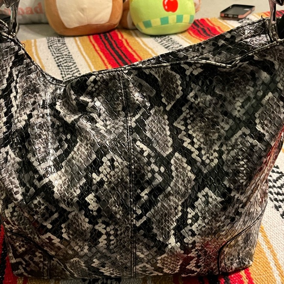 Patricia Nash Snakeskin Print Shoulder Bag | Faux Leather | Silver Hardware - Picture 8 of 8
